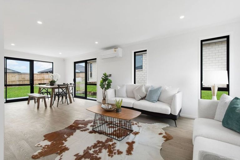 Photo of property in 11 Paul Way, Pokeno, 2402