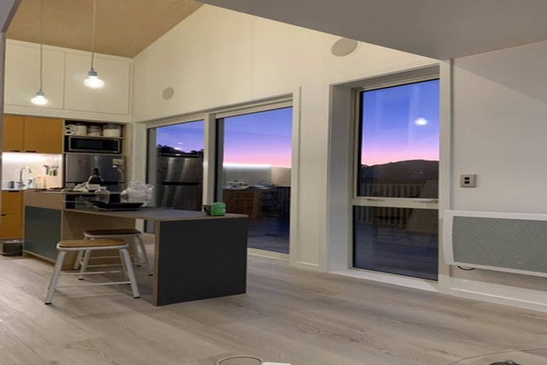 Photo of property in 7 Livingstone Street, Brooklyn, Wellington, 6021