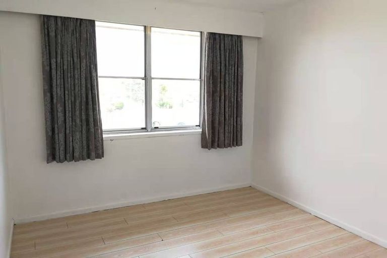 Photo of property in 10 Ware Place, Pakuranga Heights, Auckland, 2010