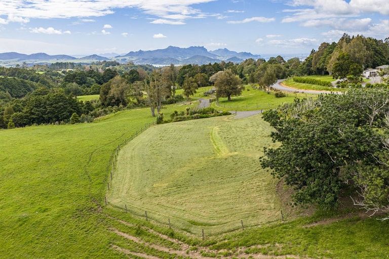 Photo of property in 75 Kohinui Road, Parua Bay, 0192