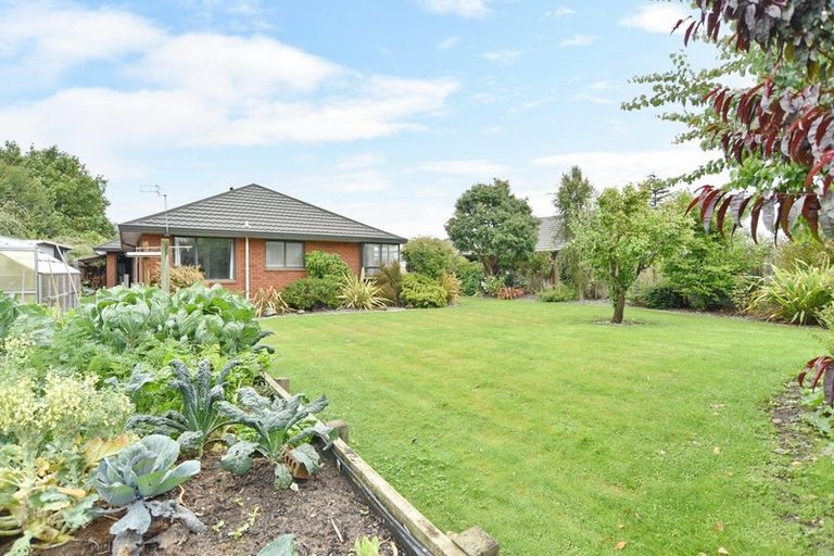 Photo of property in 35 Kingsbury Avenue, Rangiora, 7400