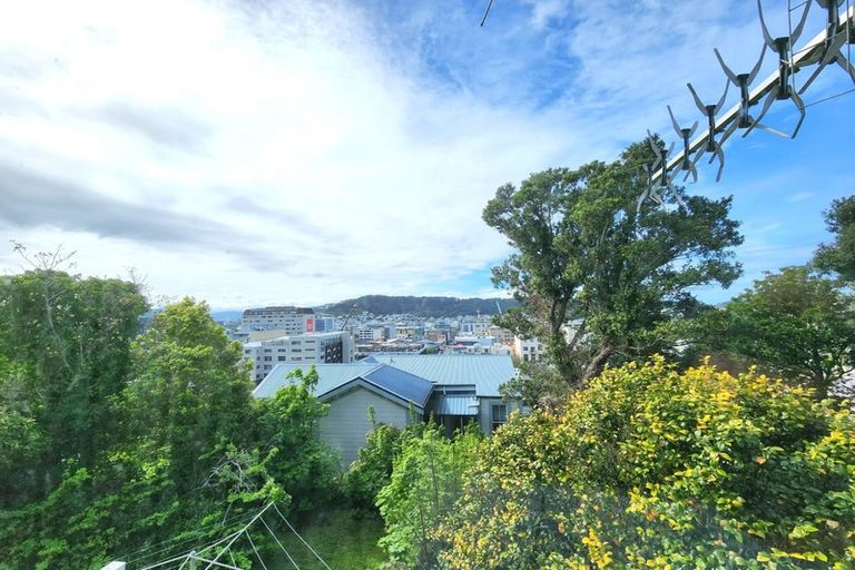 Photo of property in 339 The Terrace, Te Aro, Wellington, 6011