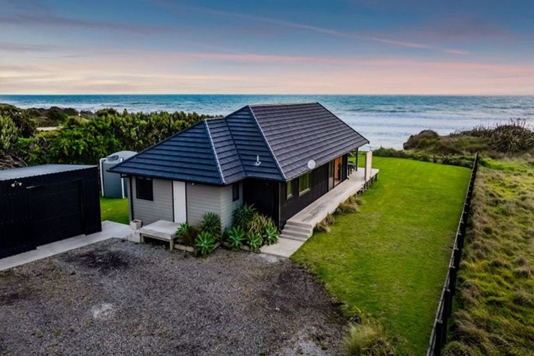 Photo of property in 288 Tai Road, Opunake, 4681