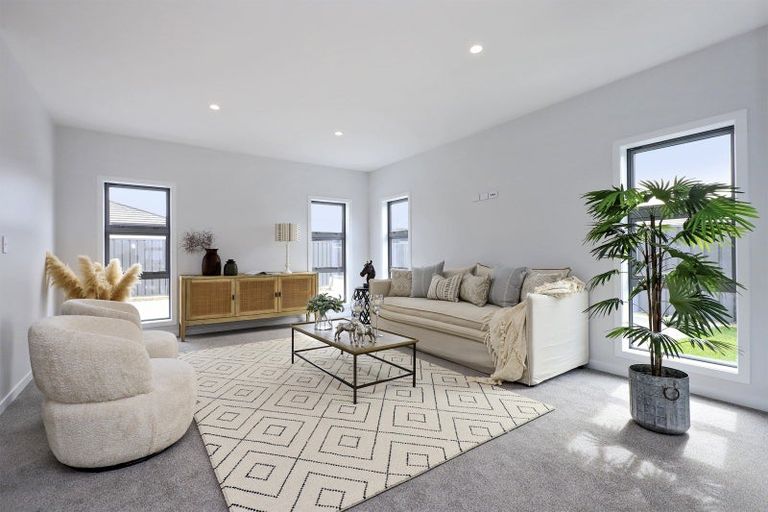 Photo of property in 9 Cassin Place, Taradale, 4112