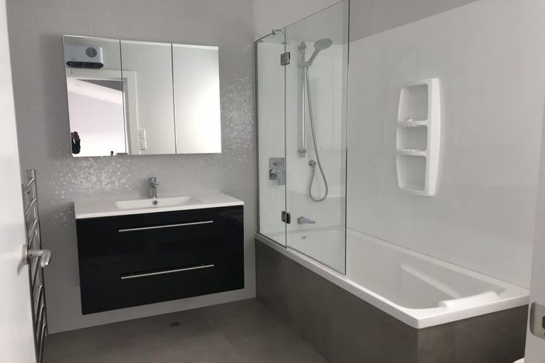 Photo of property in 121u3 Rongotai Road, Kilbirnie, Wellington, 6022