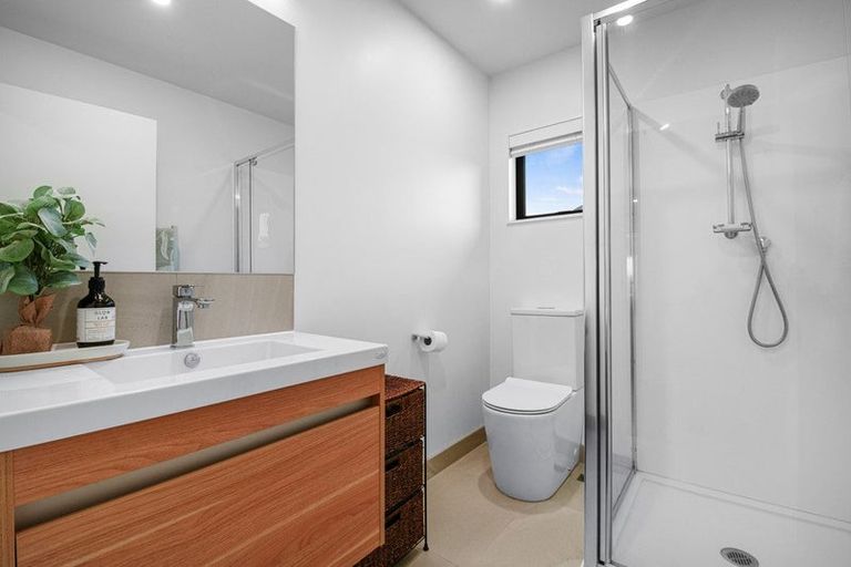 Photo of property in 31 Peihana Road, Hobsonville, Auckland, 0616