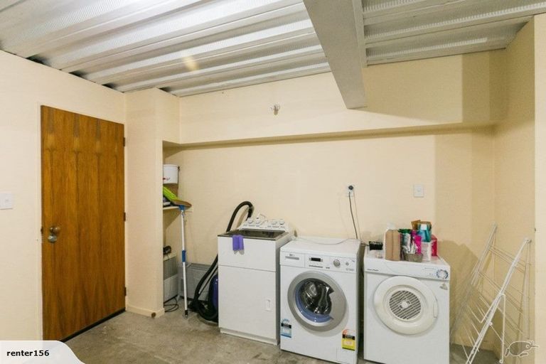 Photo of property in 1 Oak Grove, Mount Cook, Wellington, 6011