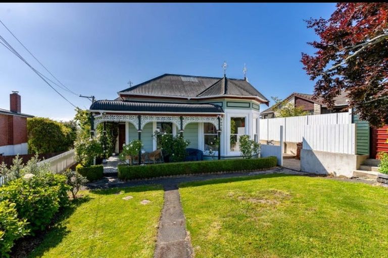 Photo of property in 143 Kenmure Road, Kenmure, Dunedin, 9011