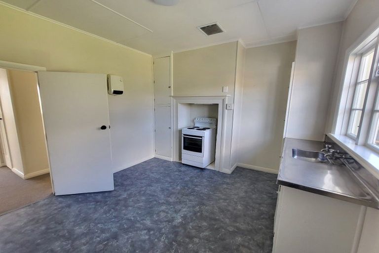 Photo of property in 129 Derby Street, Westport, 7825