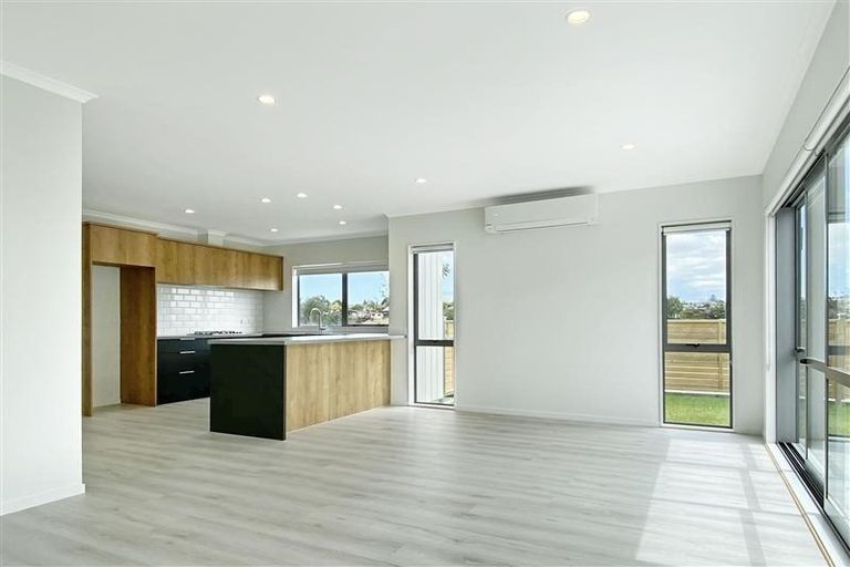 Photo of property in 94 Te Napi Drive, Takanini, 2112