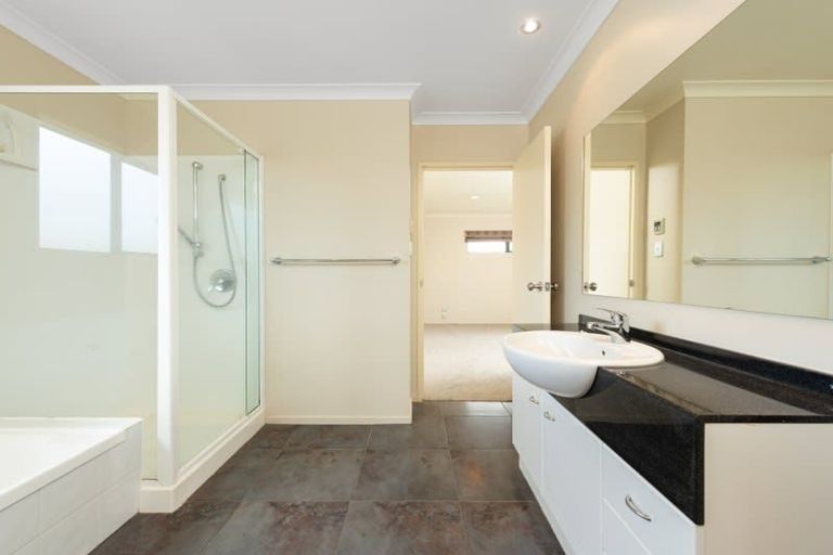 Photo of property in 83 Solomon Street, Brookfield, Tauranga, 3110