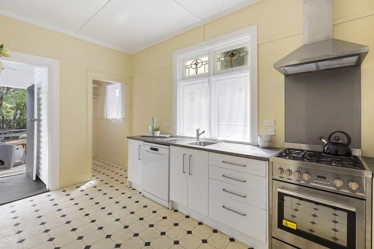Photo of property in 22 Reef Street, Island Bay, Wellington, 6023