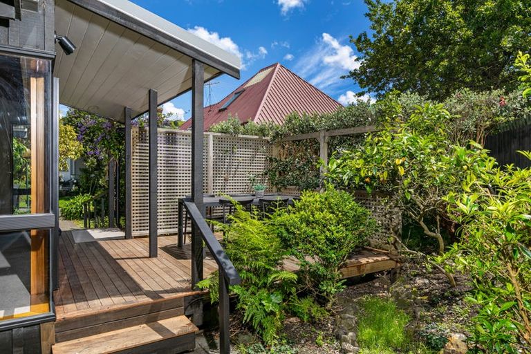 Photo of property in 10/46 King Edward Parade, Devonport, Auckland, 0624