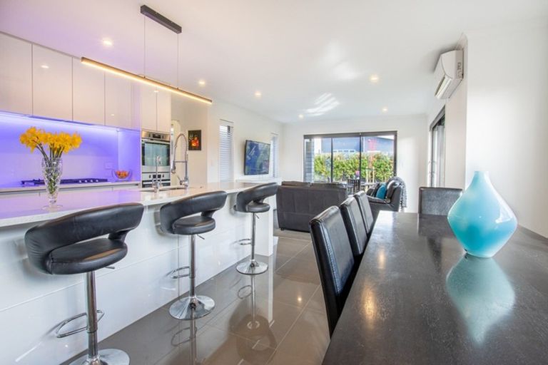 Photo of property in 31 Lilac Close, Cambridge, 3434