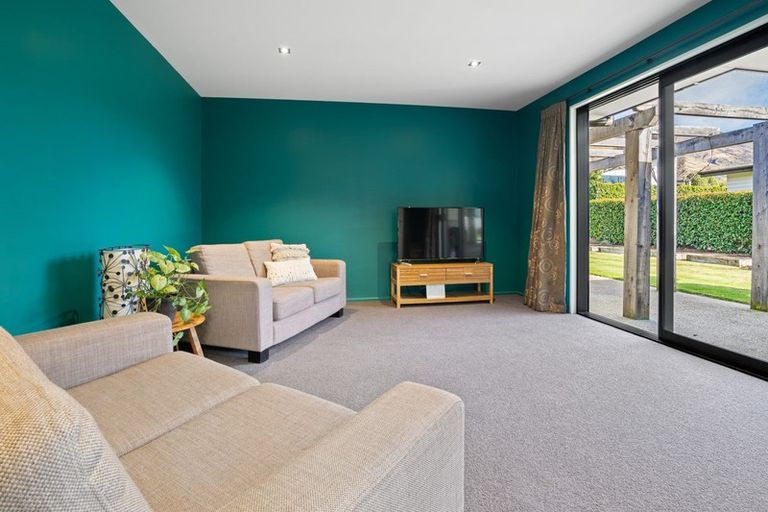 Photo of property in 42a&b Kelliher Drive, Wanaka, 9305