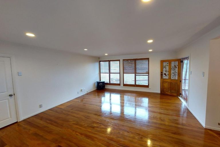 Photo of property in 723c Te Atatu Road, Te Atatu Peninsula, Auckland, 0610