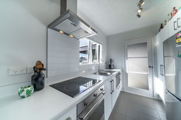 Photo of property in 1/8 Waikaremoana Place, Pakuranga Heights, Auckland, 2010