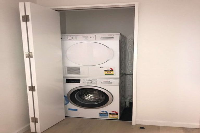 Photo of property in 301/19 Rawene Road, Birkenhead, Auckland, 0626