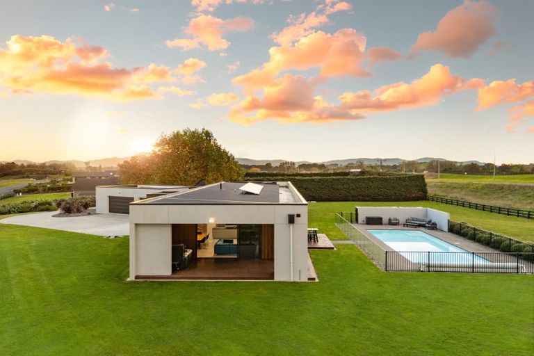 Photo of property in 17 Piriti Lane, Horsham Downs, Hamilton, 3281