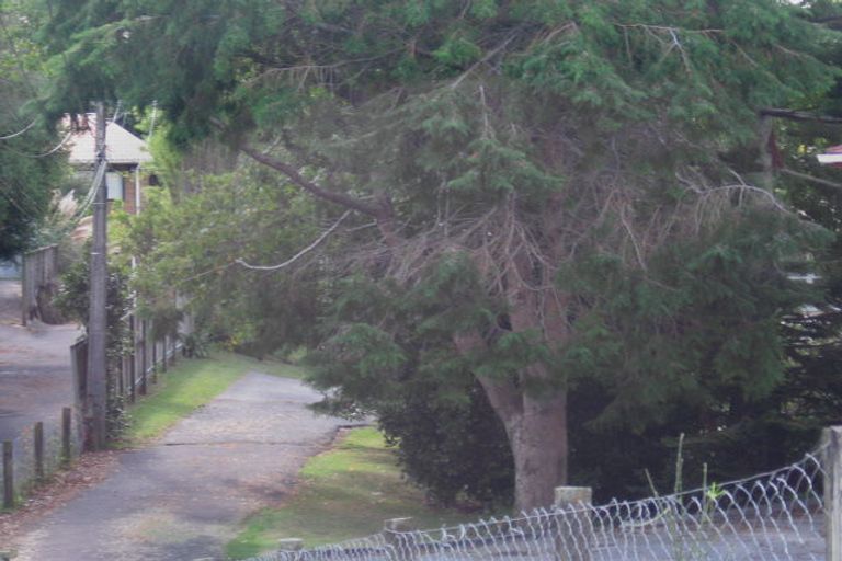 Photo of property in 12a Alston Avenue, Kelston, Auckland, 0602