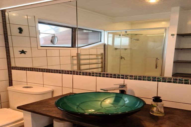 Photo of property in 3 Wolsley Avenue, Milford, Auckland, 0620