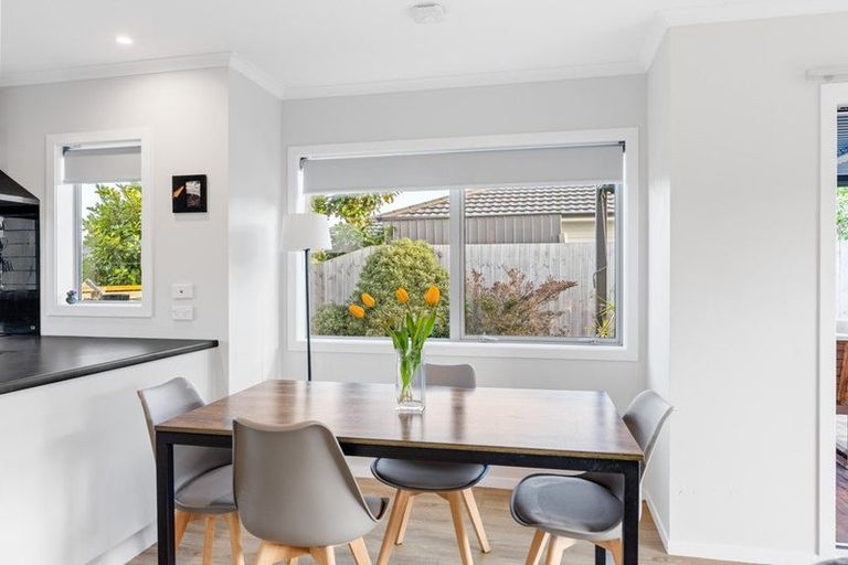 Photo of property in 4 Gallipoli Place, Paraparaumu, 5032