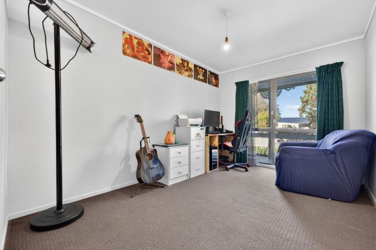 Photo of property in 1 Coventry Road, Melville, Hamilton, 3206