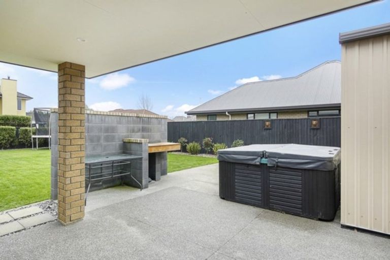 Photo of property in 9 Lloyds Close, Rolleston, 7614