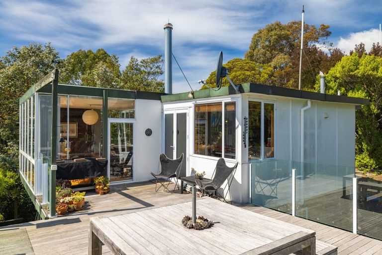 Photo of property in 17 Athol Place, Diamond Harbour, Lyttelton, 8971