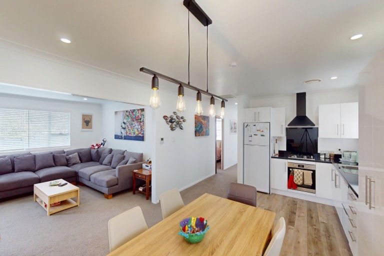 Photo of property in 135 Rua Avenue, Waitarere Beach, Levin, 5510