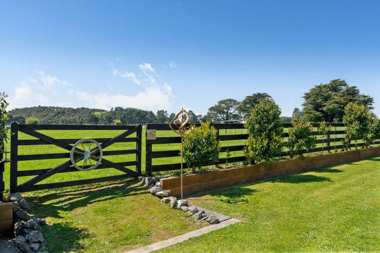 Photo of property in 546 Belvedere Road, Carrington, Carterton, 5791