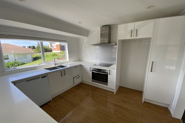 Photo of property in 12 Alice Place, Hillcrest, Auckland, 0627