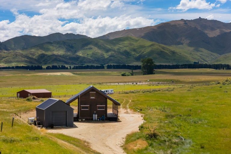 Photo of property in 38 Scrubby Gully Road, Waikerikeri, Alexandra, 9393