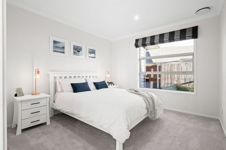 Photo of property in 140 Saint James Drive, Huntington, Hamilton, 3210