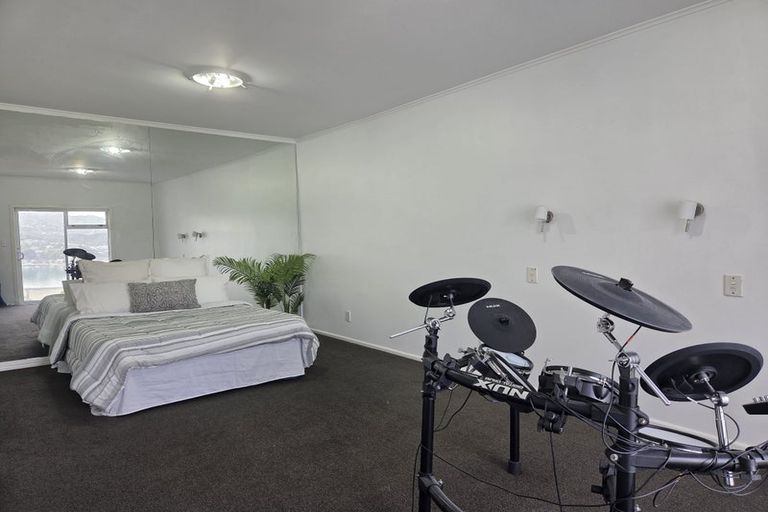 Photo of property in 103 Maupuia Road, Maupuia, Wellington, 6022