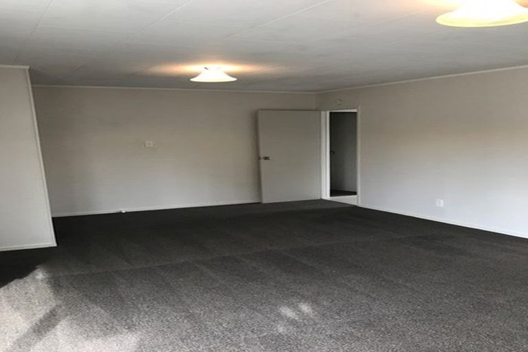 Photo of property in 74 John Walker Drive, Manurewa, Auckland, 2102