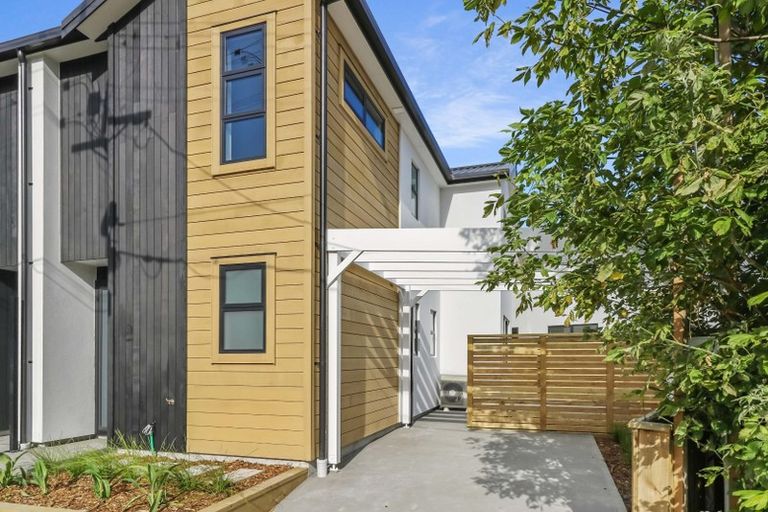 Photo of property in 1/489 Riverside Drive, Fairfield, Lower Hutt, 5011