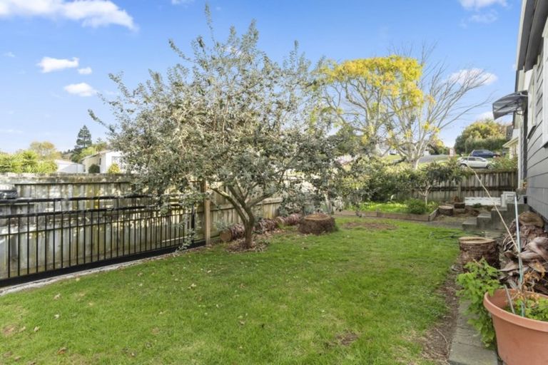 Photo of property in 5a James Cook Drive, Welcome Bay, Tauranga, 3112