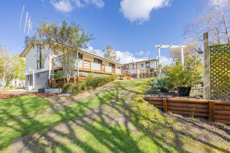 Photo of property in 21 Abbotsford Road, Waipawa, 4210