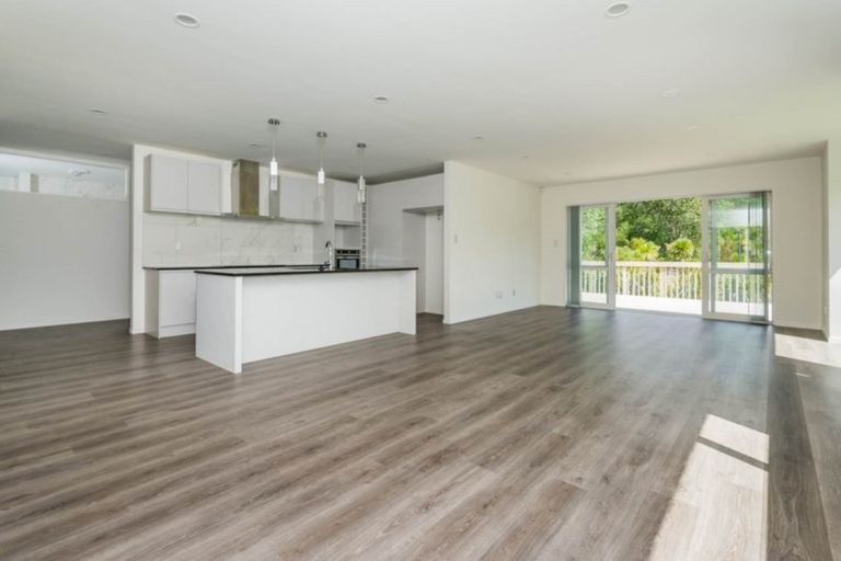 Photo of property in 91 Smythe Road, Henderson, Auckland, 0612
