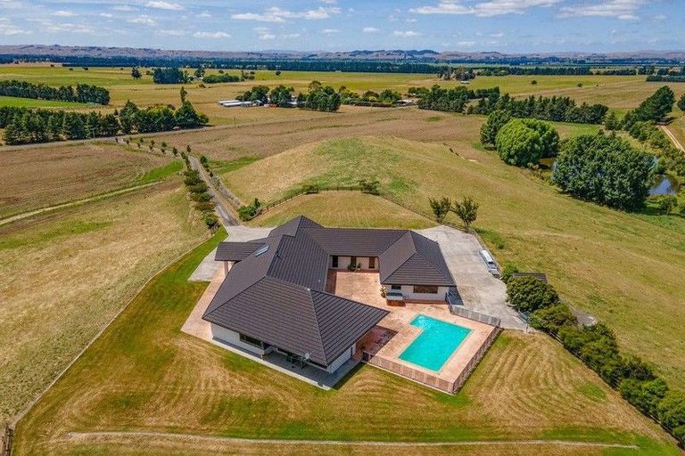 Photo of property in 675 Wakarara Road, Ongaonga, 4279