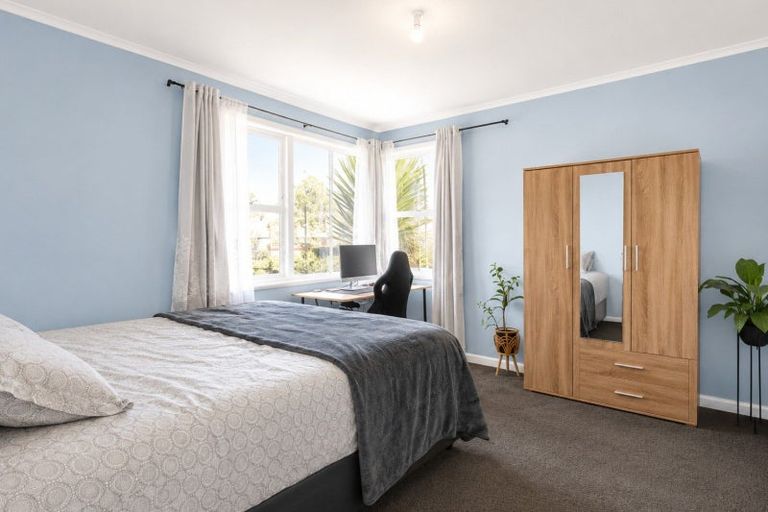 Photo of property in 18 Larnach Street, St Andrews, Hamilton, 3200