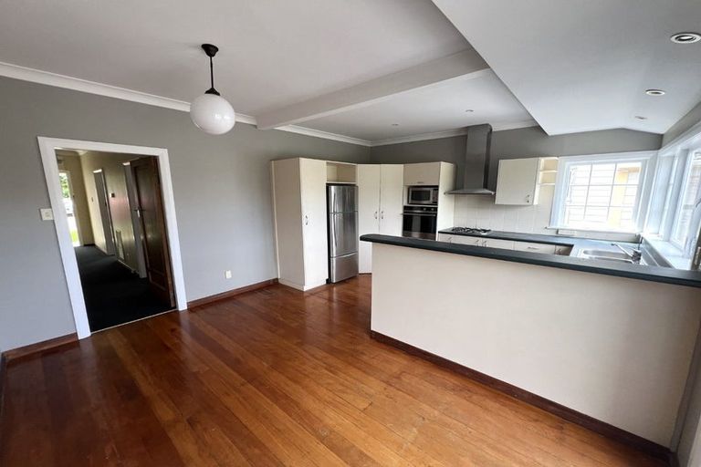 Photo of property in 90 Nottingham Street, Karori, Wellington, 6012