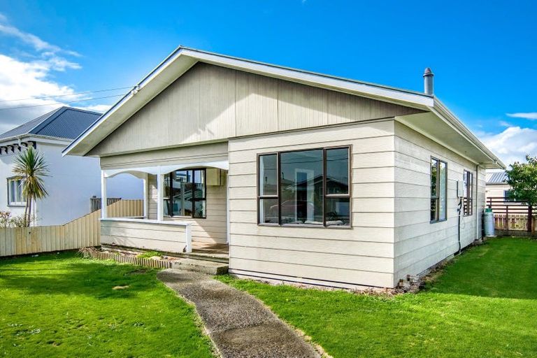 Photo of property in 91 Derby Street, Westport, 7825