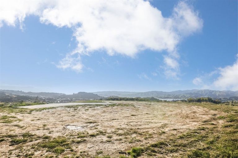 Photo of property in 13 Stunsail Lane, Whitby, Porirua, 5024