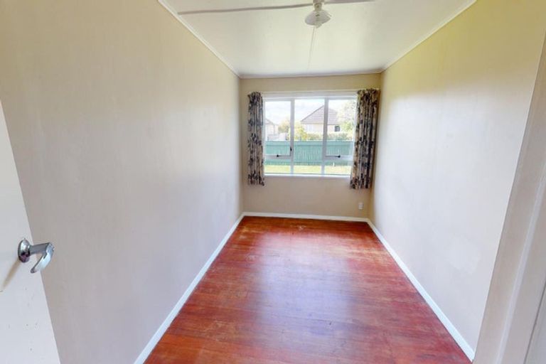 Photo of property in 20 Esk Street, Roslyn, Palmerston North, 4414