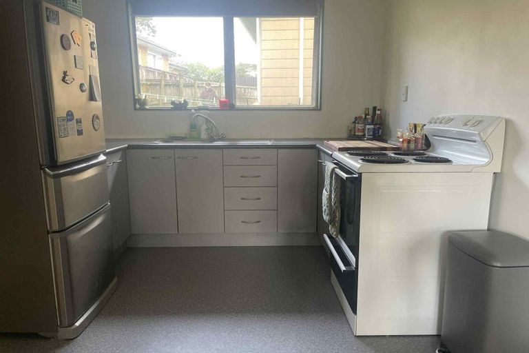 Photo of property in 44a Candia Road, Swanson, Auckland, 0614