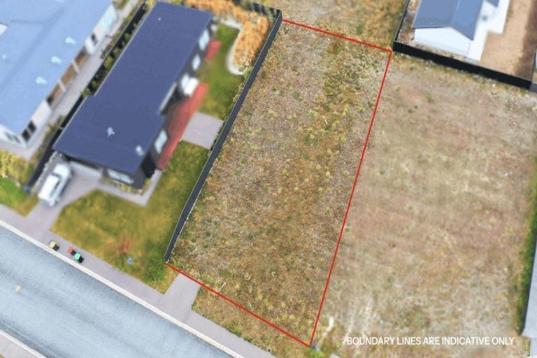 Photo of property in 12 Canal Place, Twizel, 7901