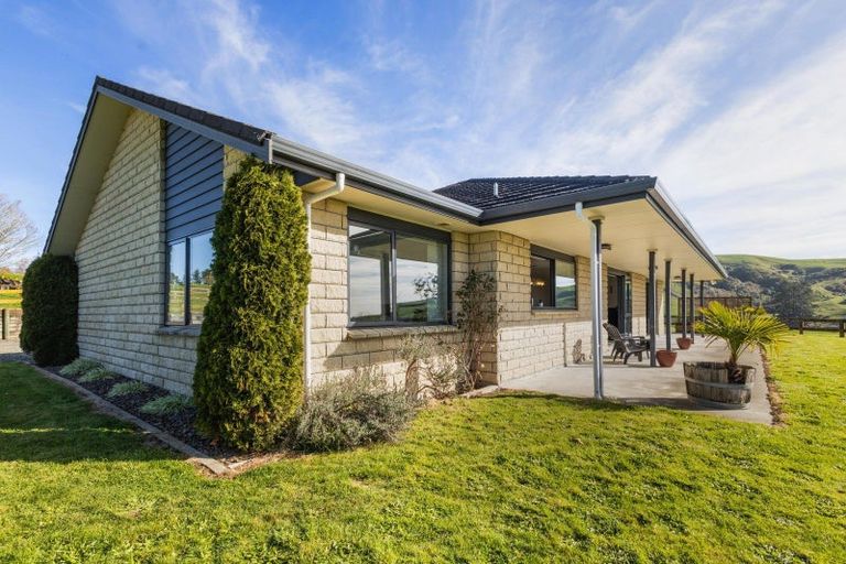 Photo of property in 196 Happy Valley Road, Owhiro Bay, Wellington, 6023