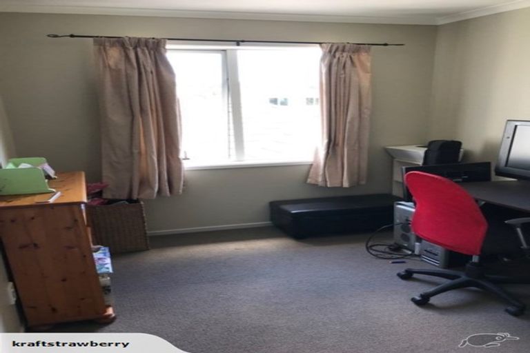 Photo of property in 90 Landing Drive, Pyes Pa, Tauranga, 3112